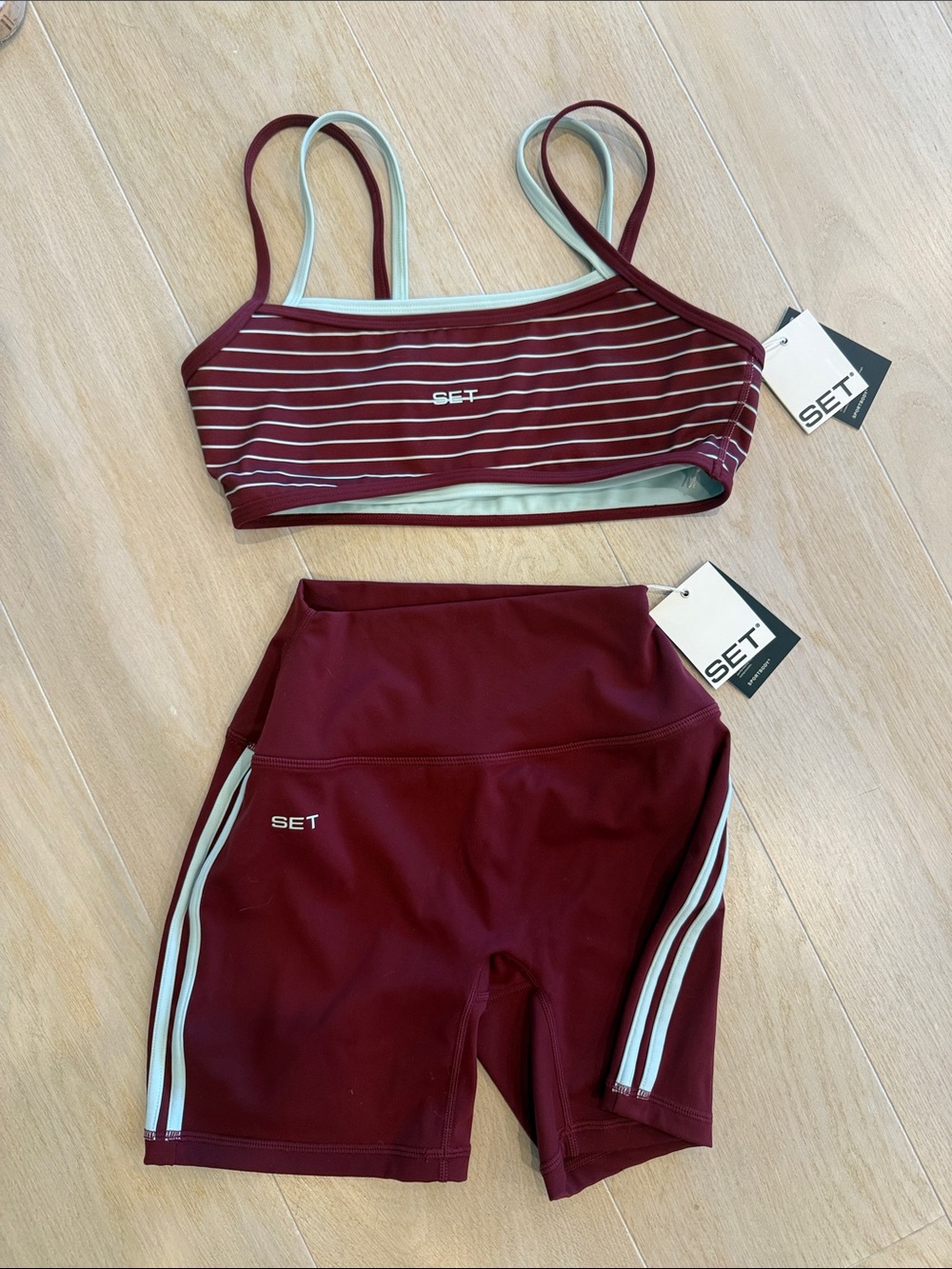 NWT SET ACTIVE SET